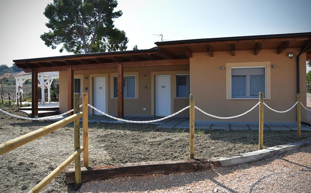 Re Umberto Suite San Salvo Exterior foto
